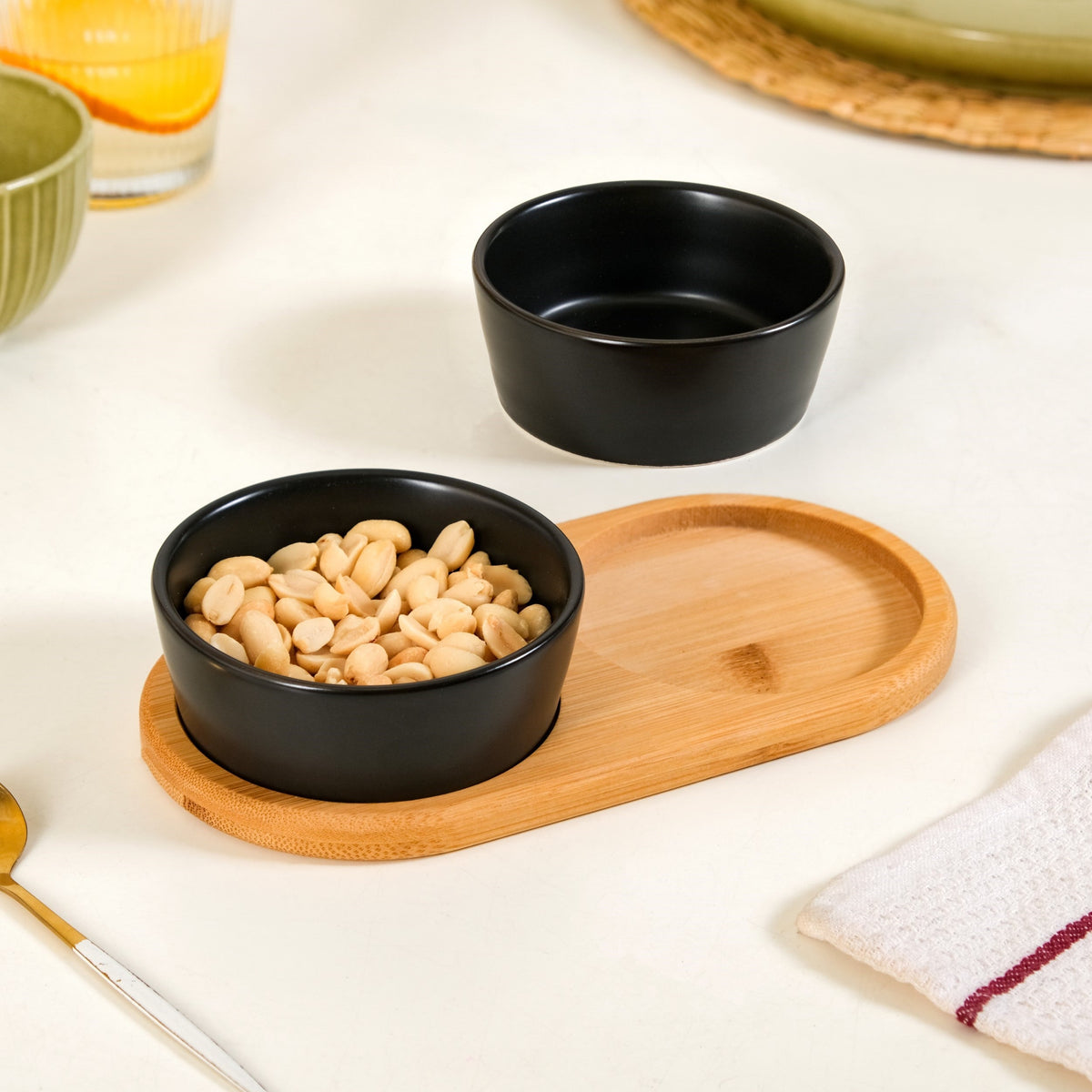Black Snack Bowls Set Of 2 With Serving Tray 200ml Nestasia