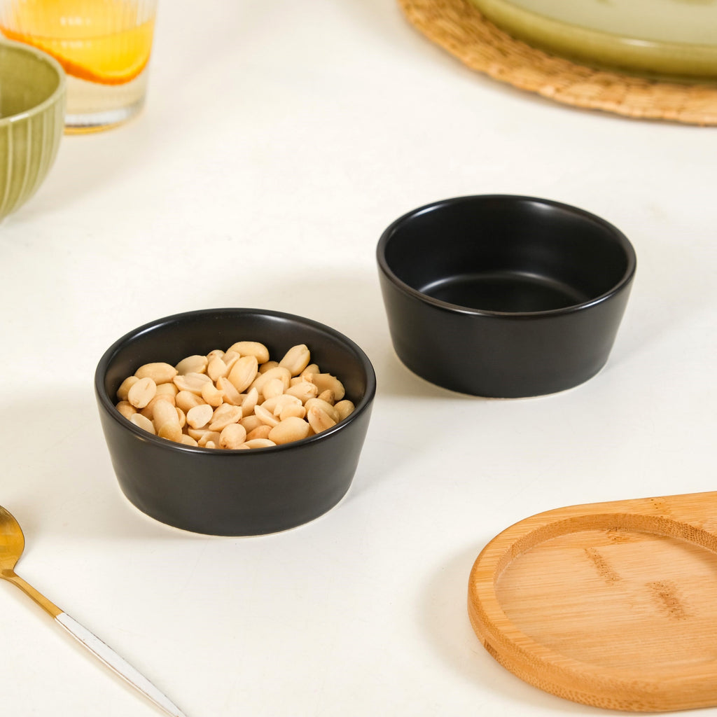 Black Snack Bowls Set Of 2 With Serving Tray 200ml Nestasia