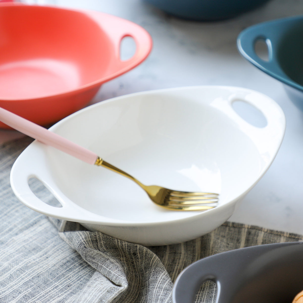 Modern Serving Bowl With Handle White Small Nestasia