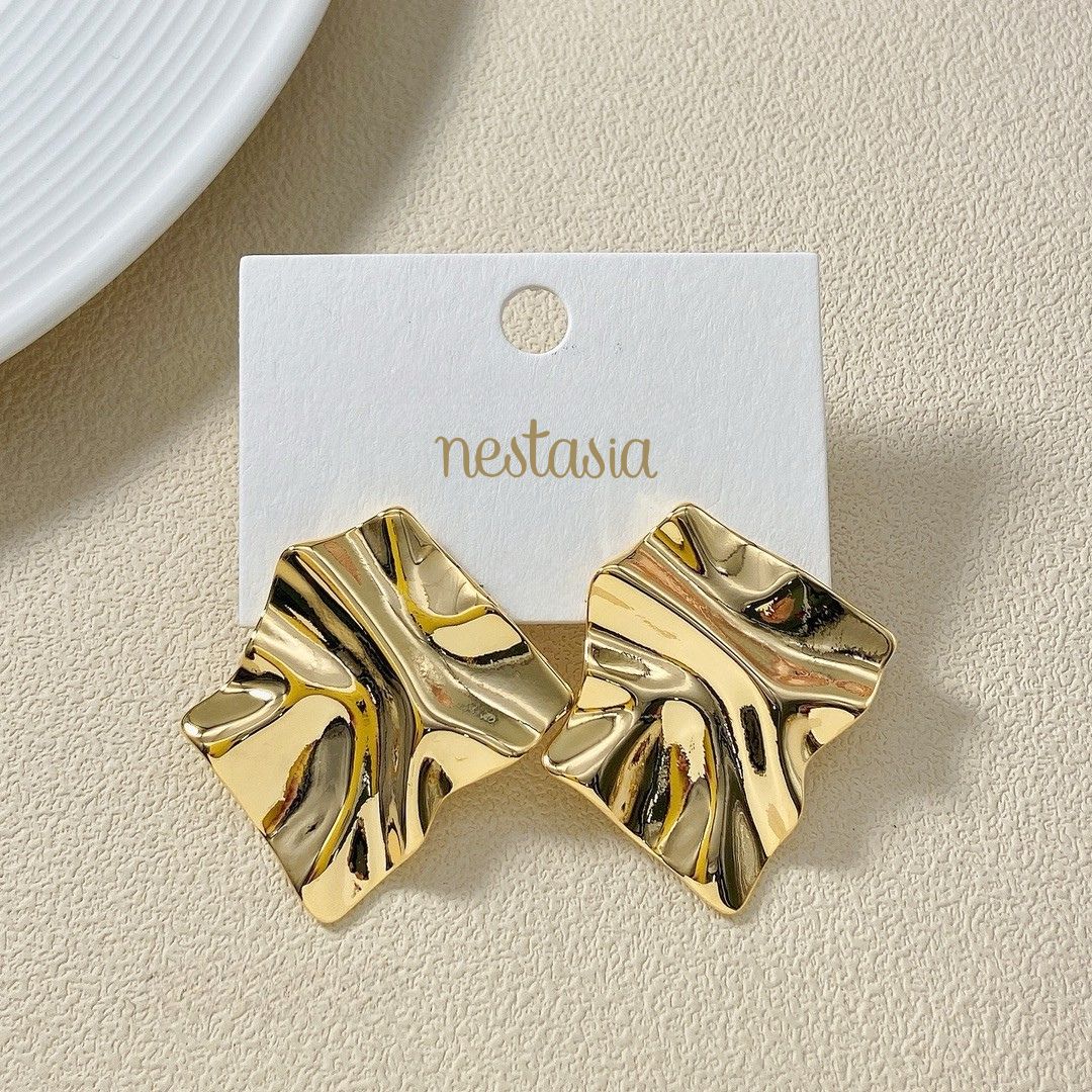 Chisel Stud Earrings Gold Nestasia