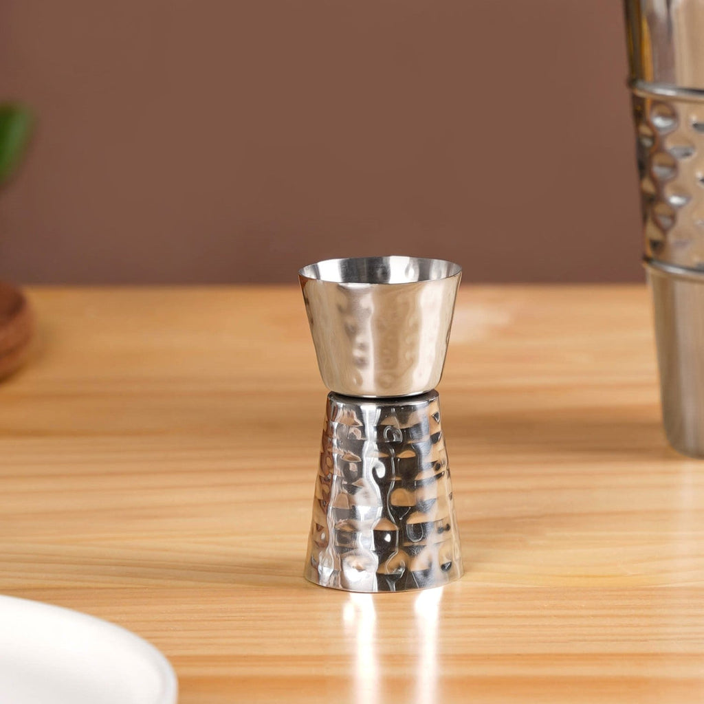 Hammered Texture Cocktail Shaker With Peg Measure Nestasia