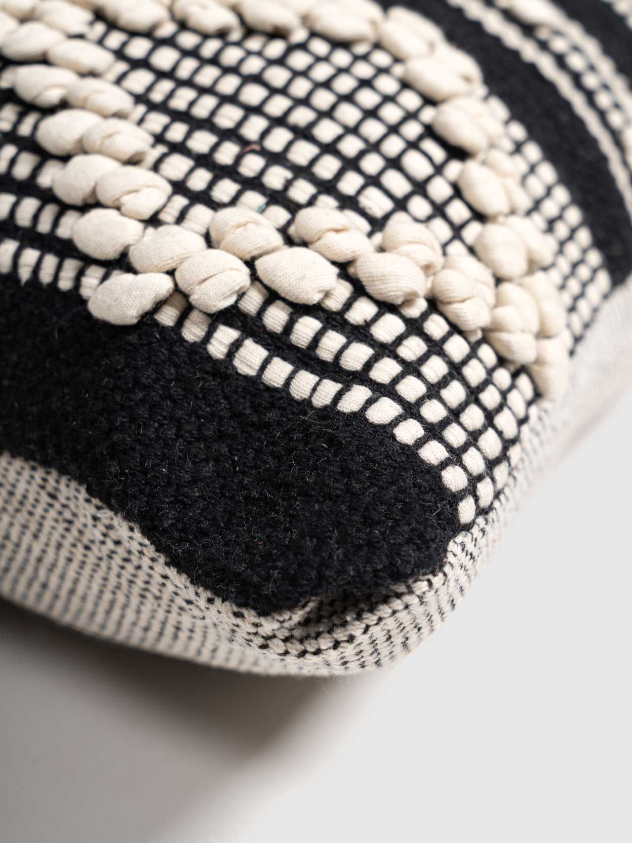 Saned Cushion Cover Contrast Living
