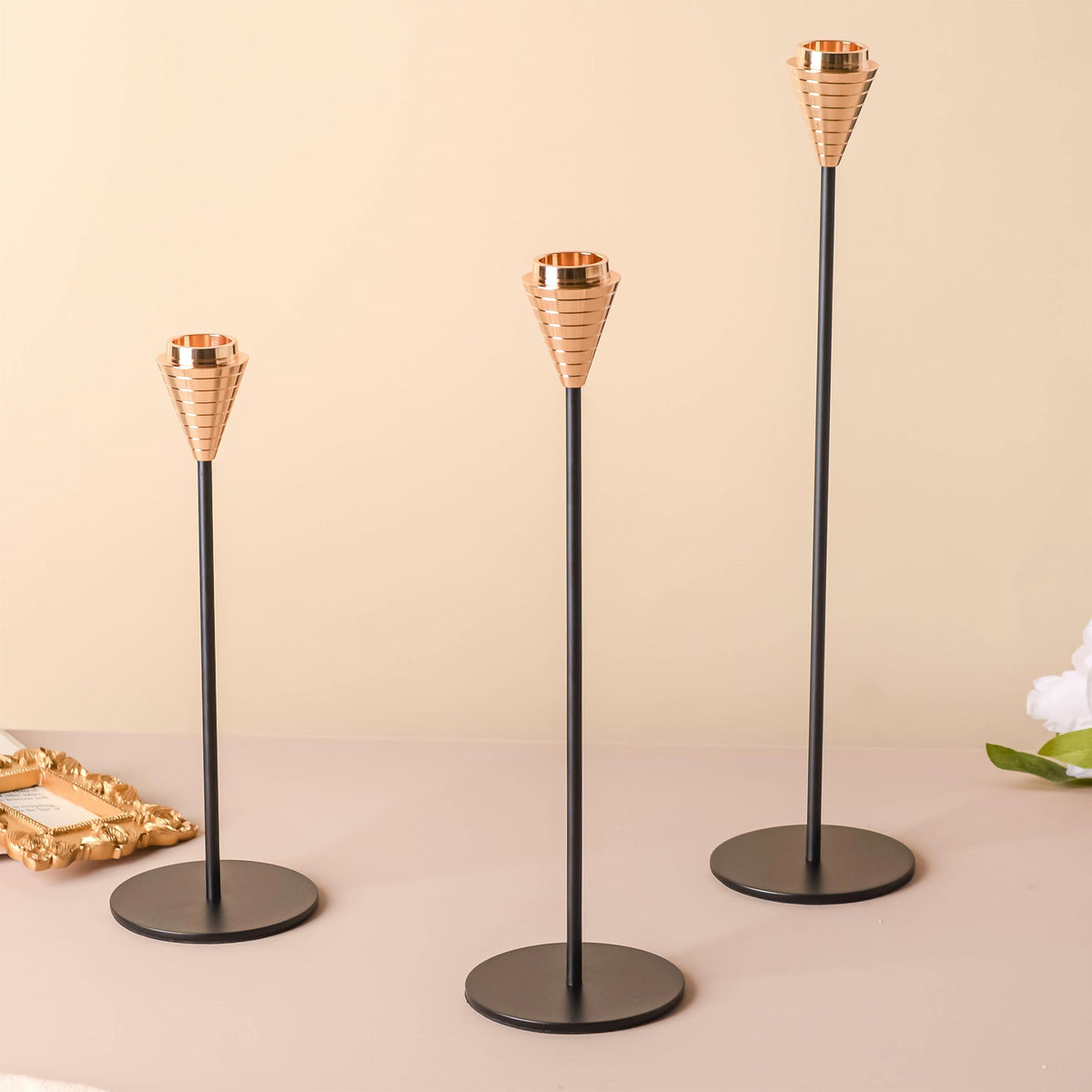 Golden Tip Candle Stand Set Of 3 Nestasia