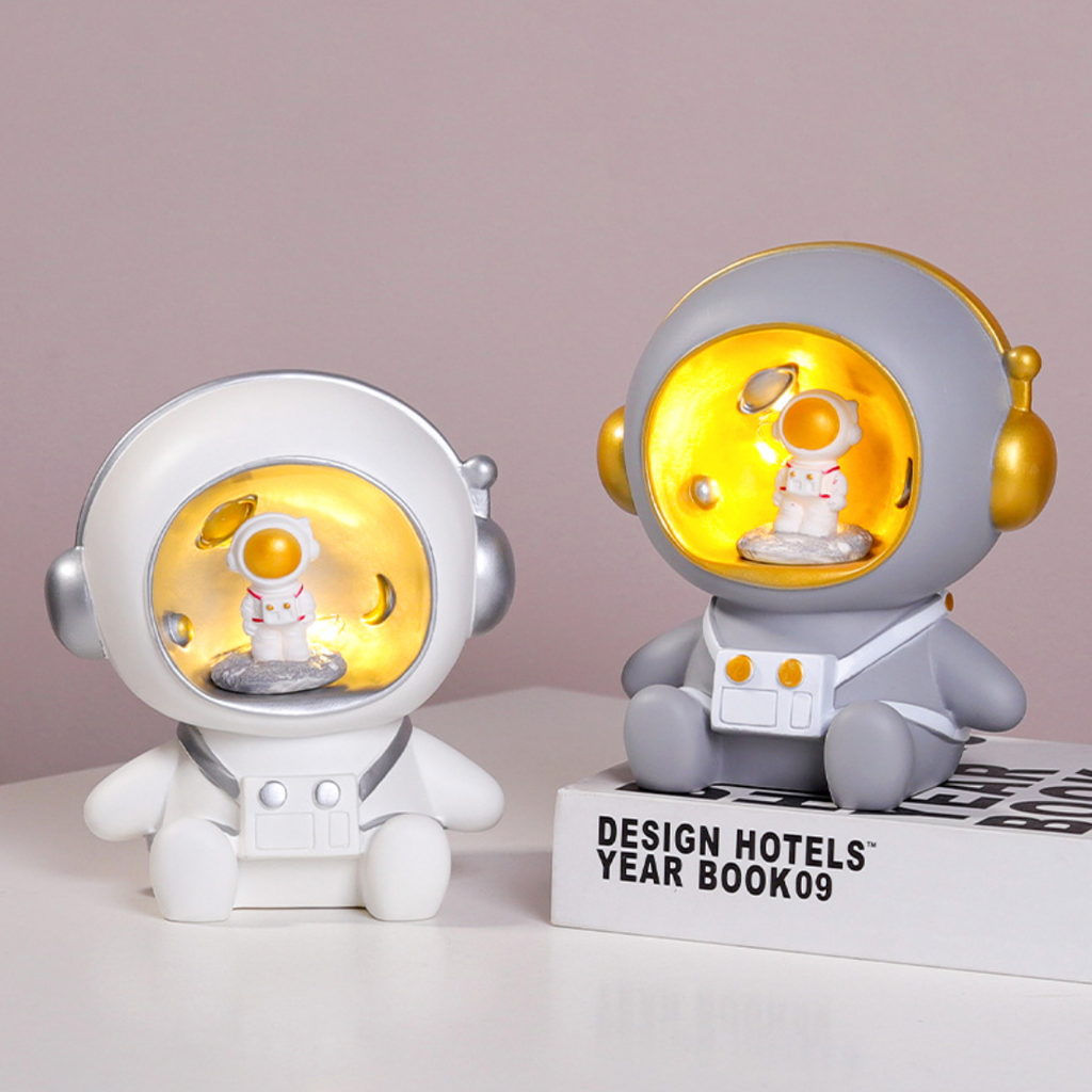 Inception Astronaut Showpiece Nestasia