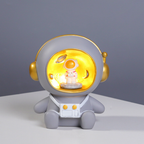 Inception Astronaut Showpiece Nestasia