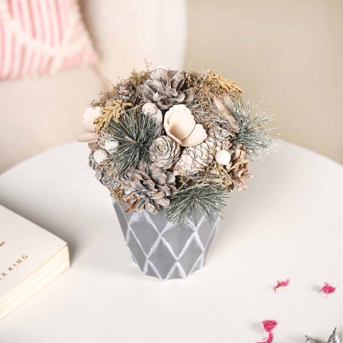 Frosty Pine Cones Dried Flower Pot Nestasia
