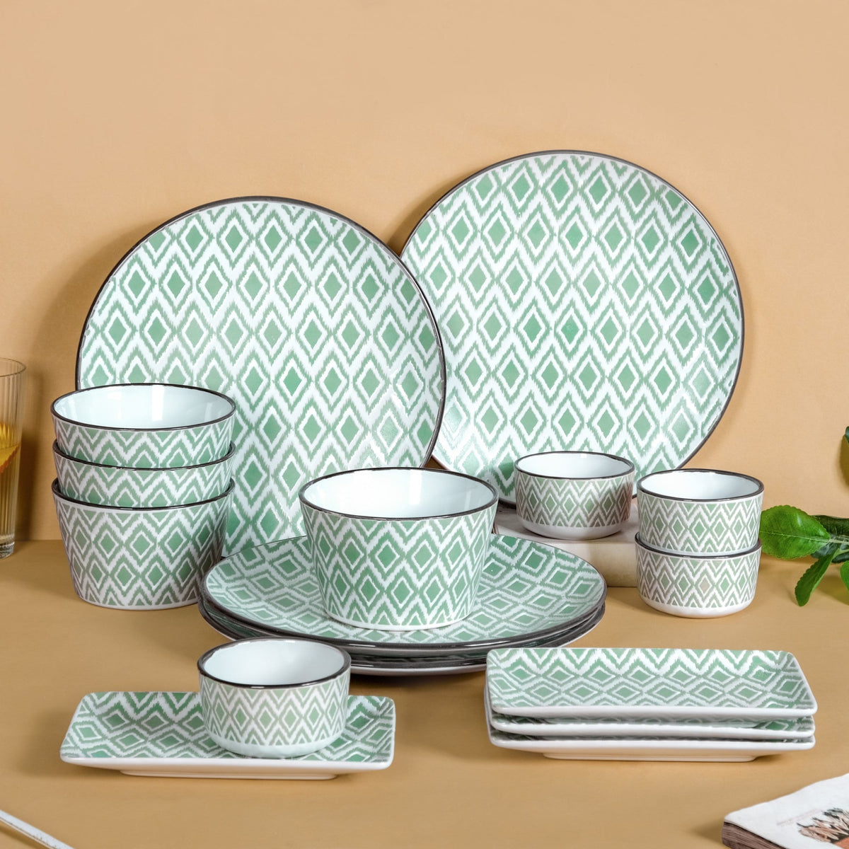 Kaleido Mint Green 16 Piece Dinner Set For 4 Nestasia