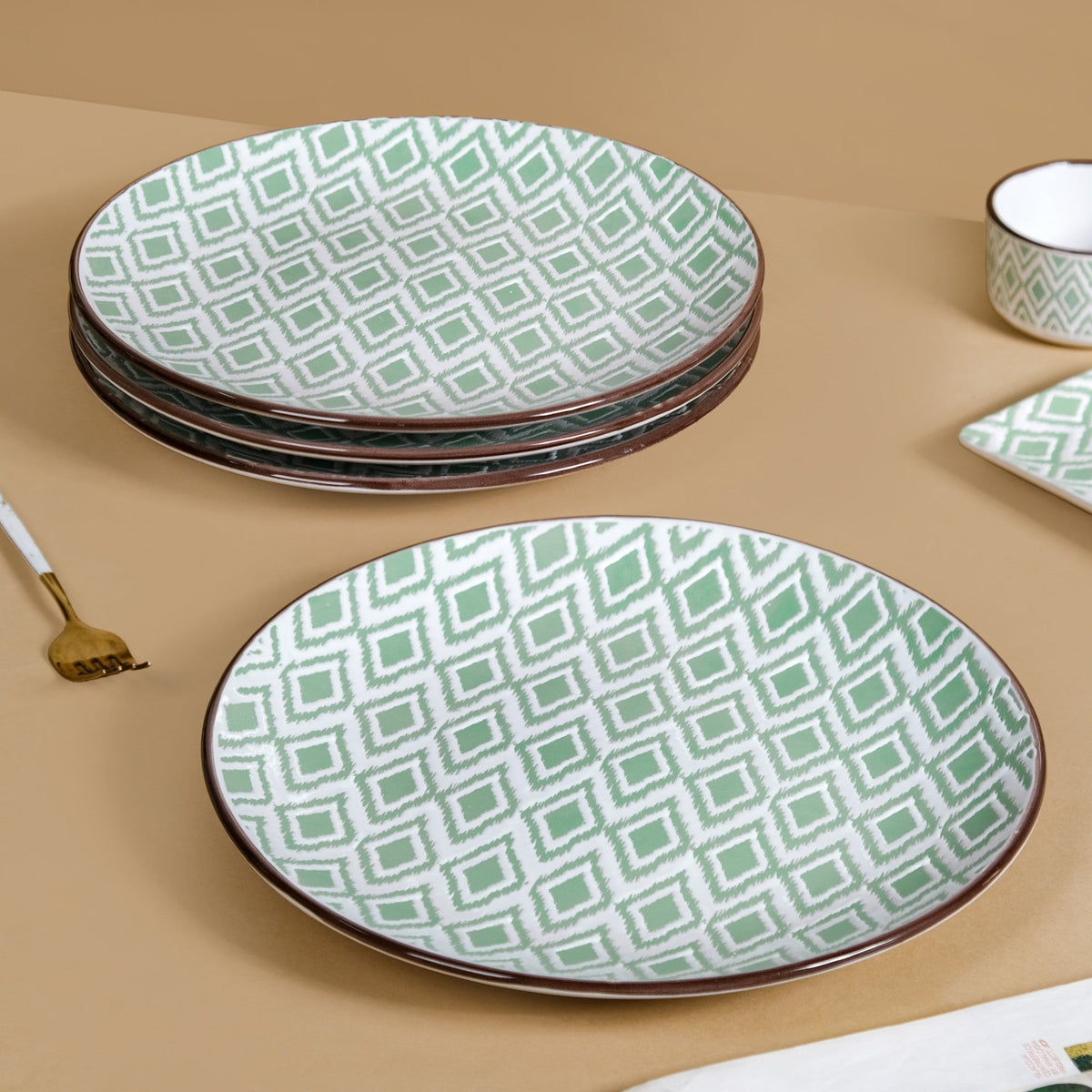 Kaleido Mint Green 16 Piece Dinner Set For 4 Nestasia