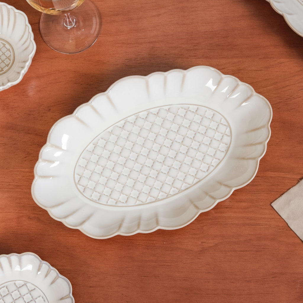 White Stoneware Design 28-Piece Dinner Set For 6 Nestasia