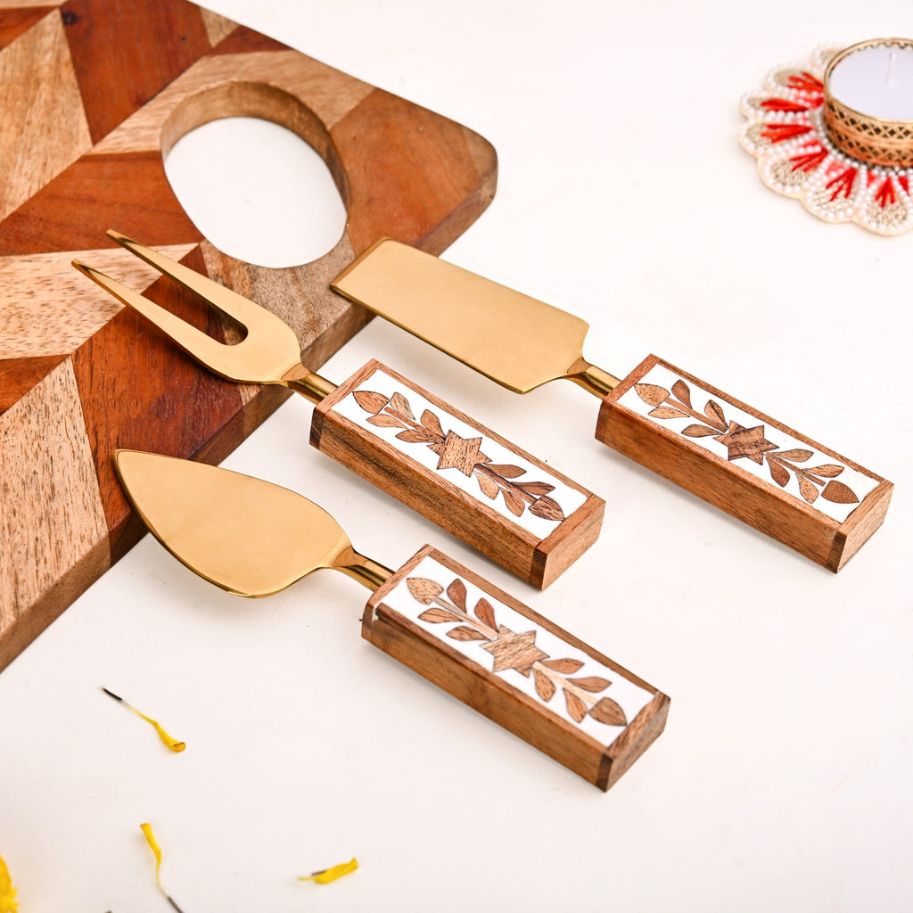 Cheesy Gourmet Diwali Gift Hamper Nestasia