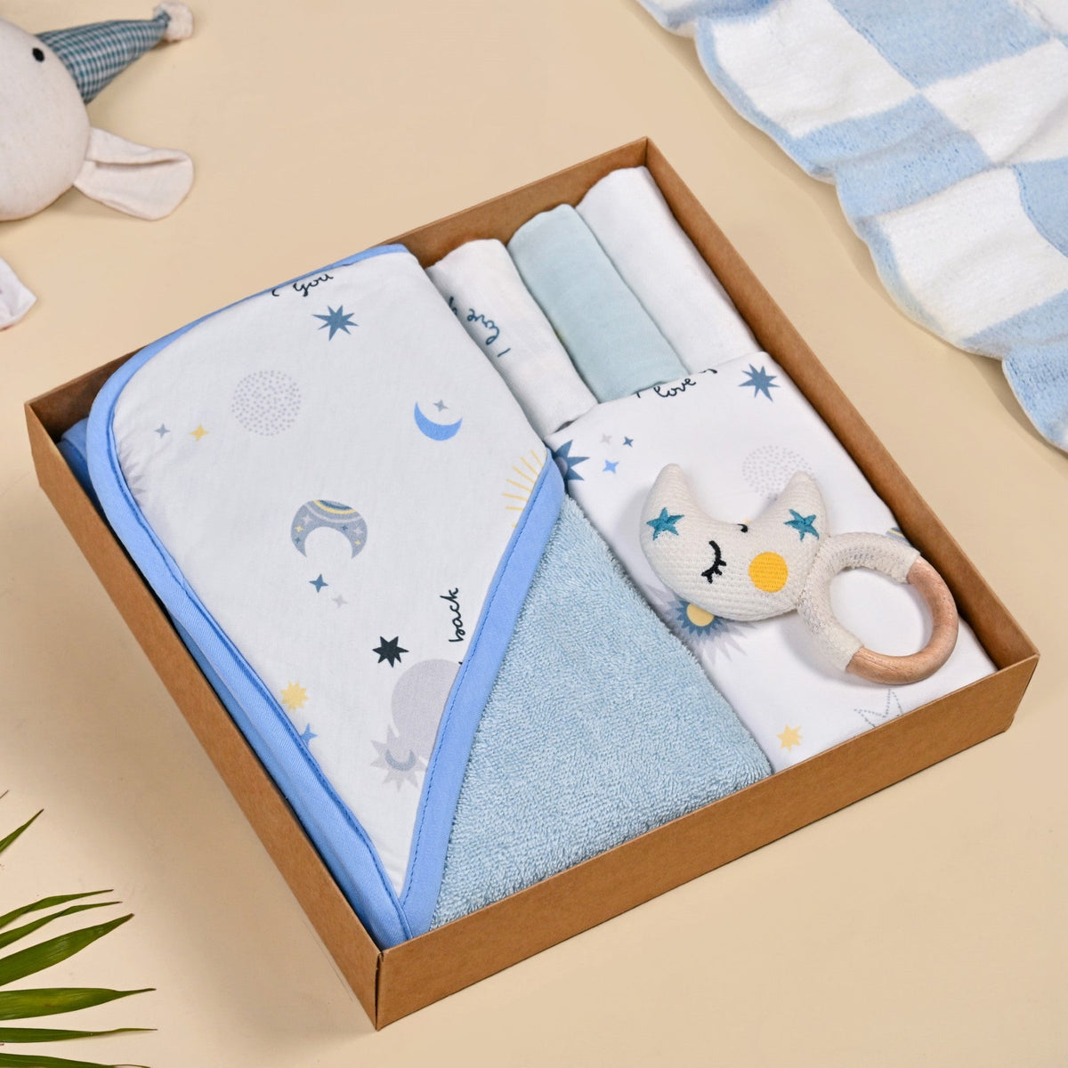 Dreamy Baby Gift Hamper With Swaddle Towel Napkin Rattle Set Of 6 Nestasia