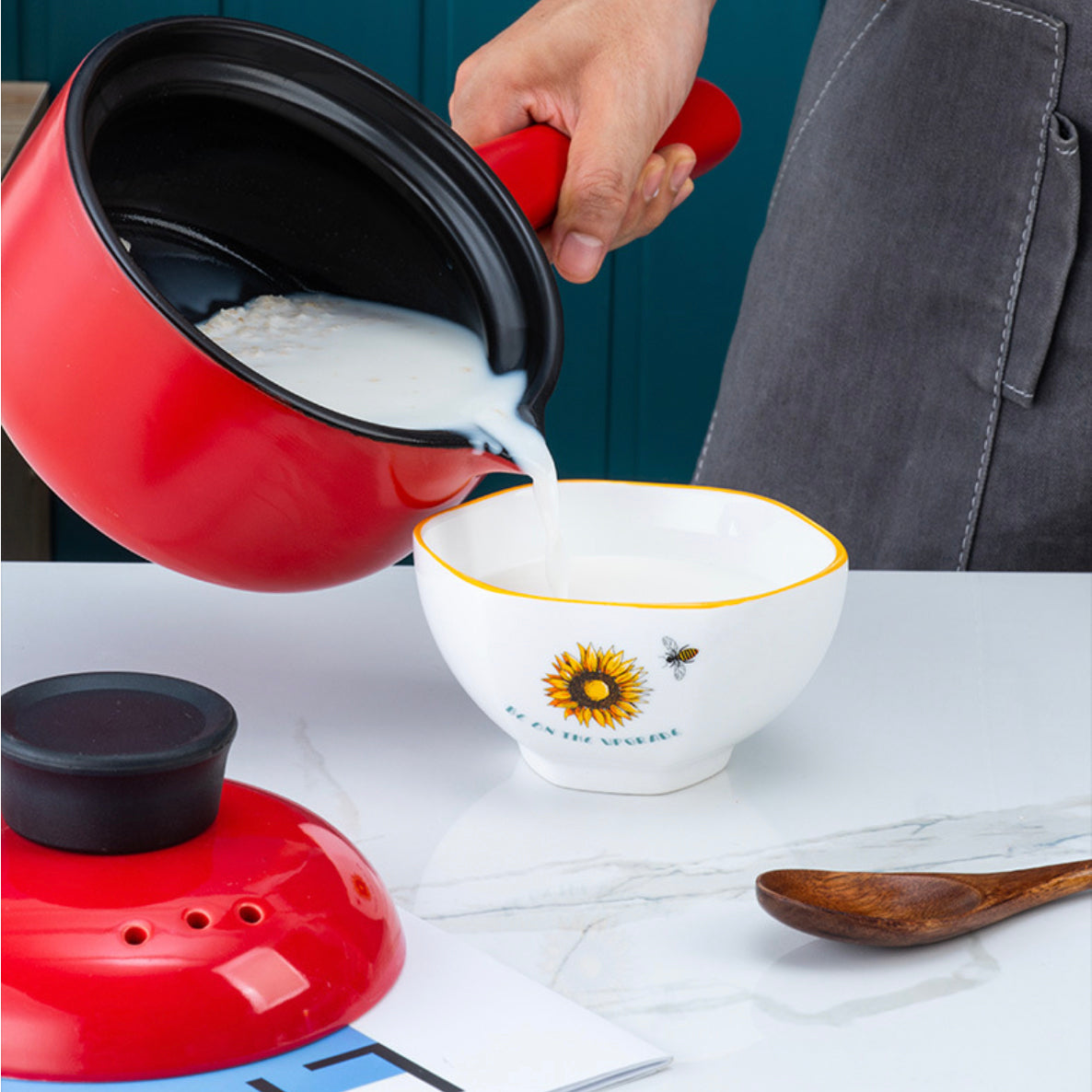 Ceramic Pot With Lid And Handle Nestasia