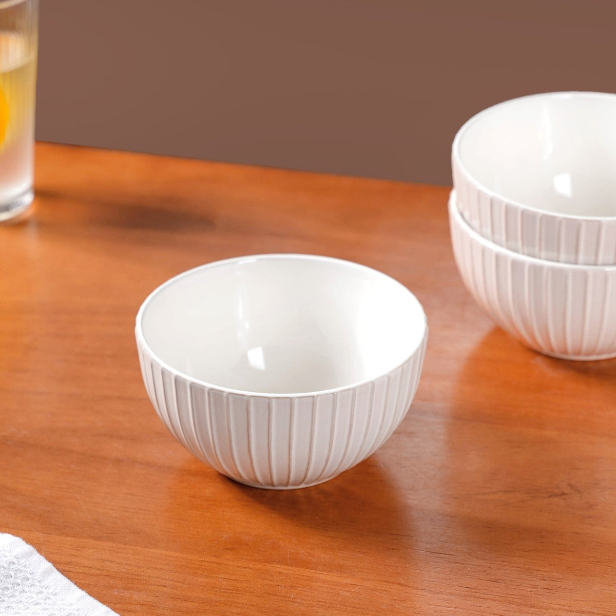 Costola Ceramic Serving Bowl Set Of 4 Off White 650ml Nestasia