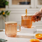 Aurora Ribbed Amber Glass Mug With Lid And Spoon Set Of 2 350 ml Nestasia