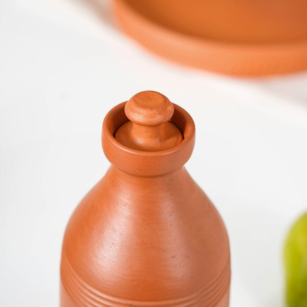 Earthen Clay Water Bottle 850ml Nestasia