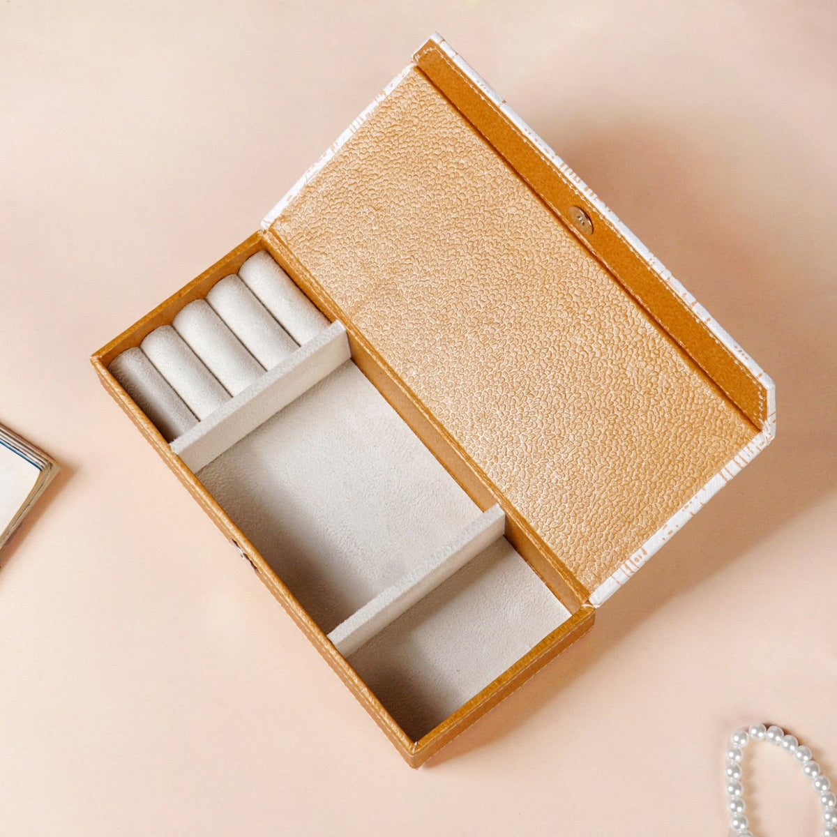 Eco Friendly Quadrata Pattern Sectioned Trinket Case Nestasia