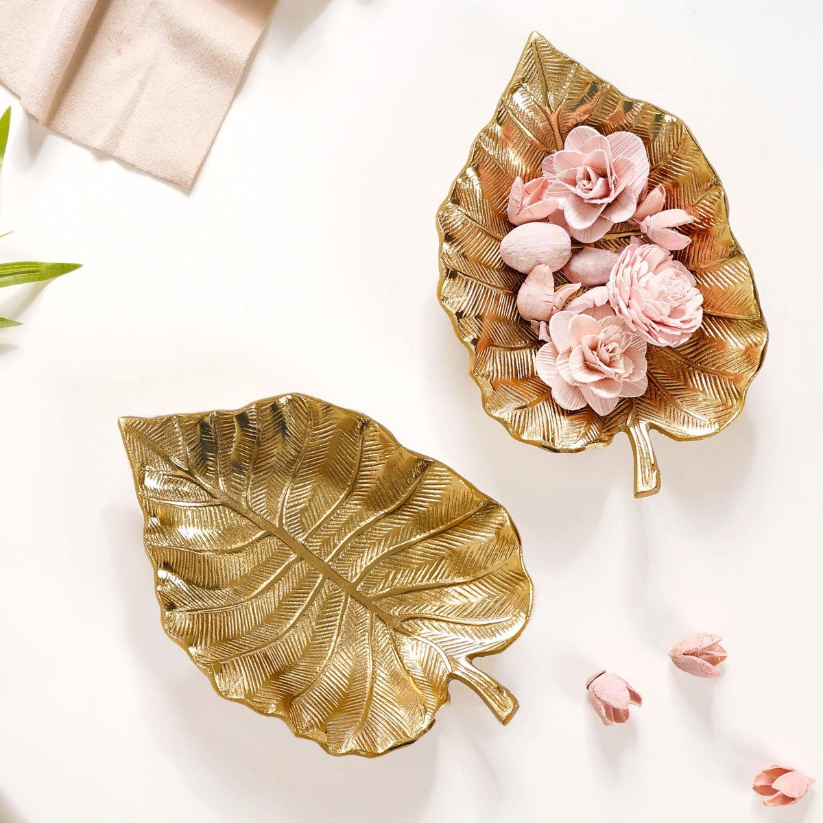 Colocasia Leaf Trinket Tray Gold Set Of 2 Nestasia