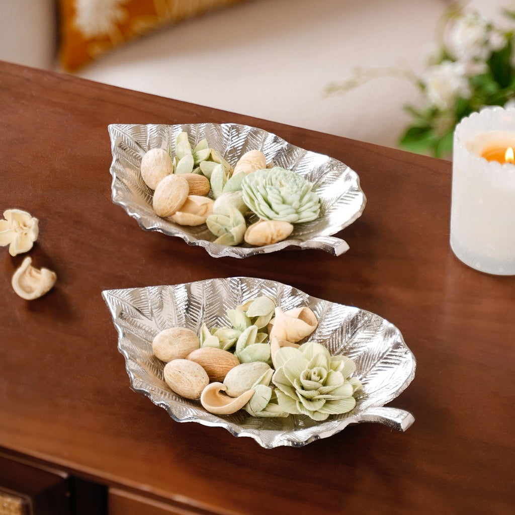 Silver Colocasia Leaf Metal Tray Set Of 2 Nestasia