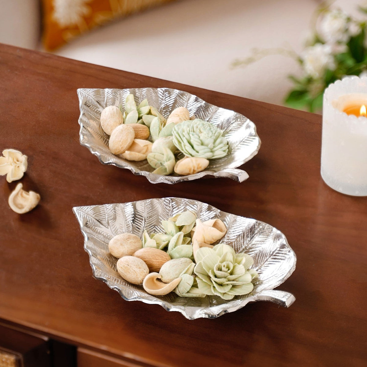 Silver Colocasia Leaf Metal Tray Set Of 2 Nestasia