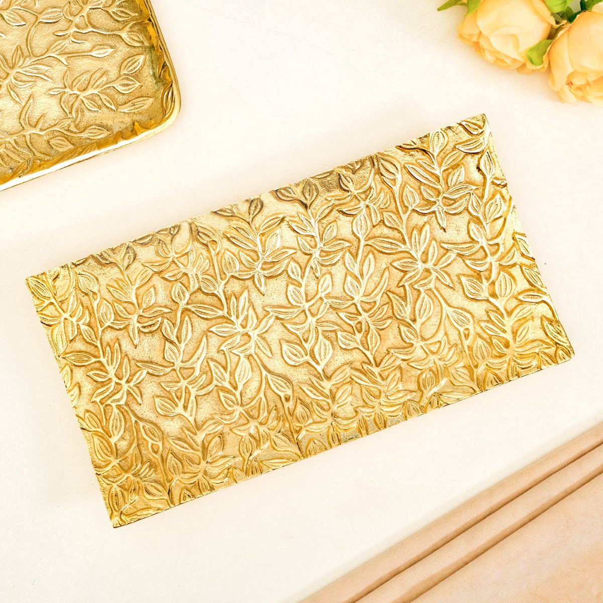 Royalcore Embossed Decorative Tray Nestasia