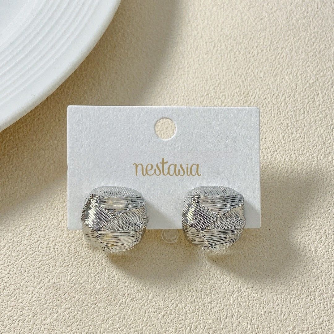 Facet Edge Studs Silver Nestasia