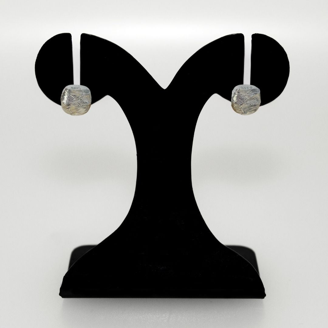 Facet Edge Studs Silver Nestasia