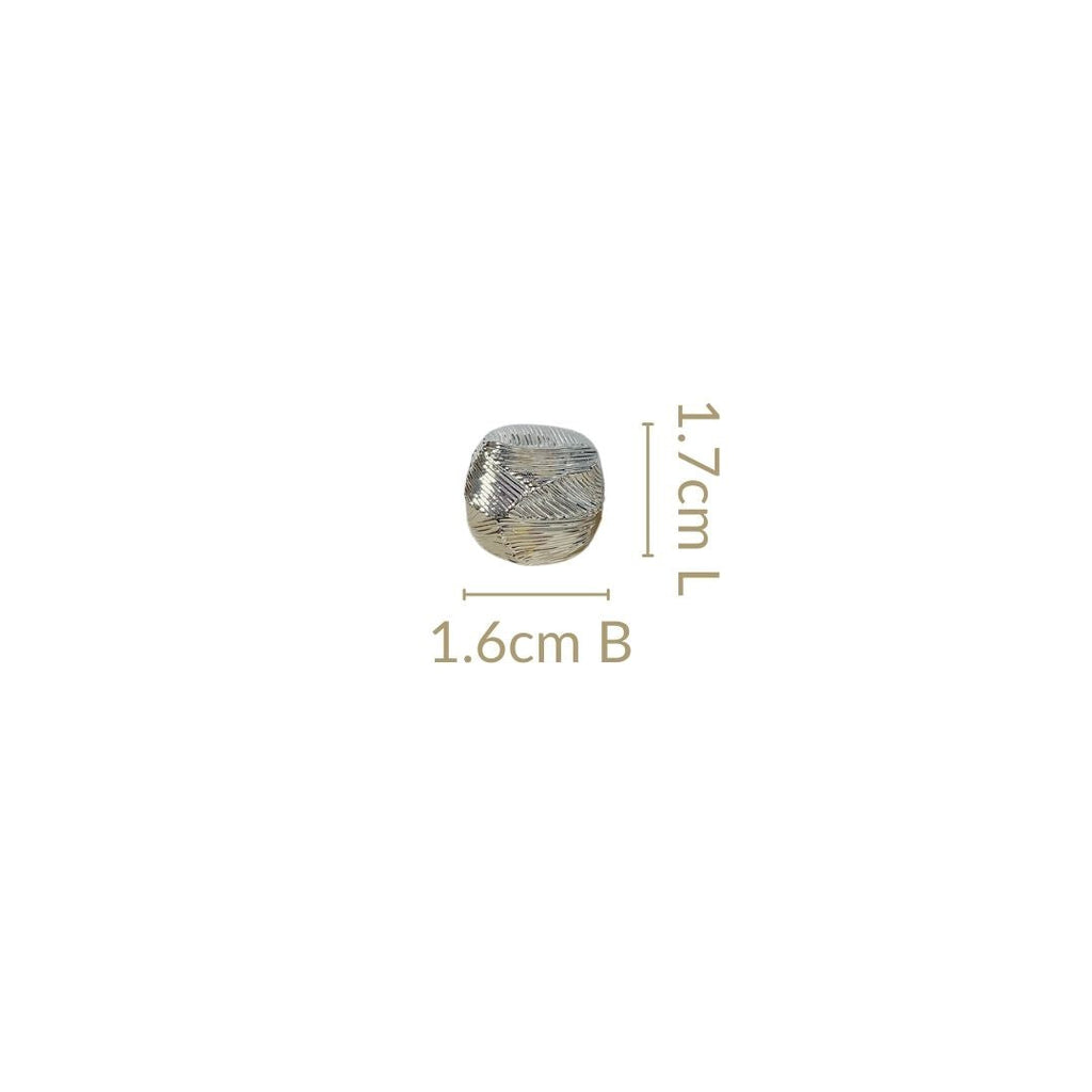 Facet Edge Studs Silver Nestasia
