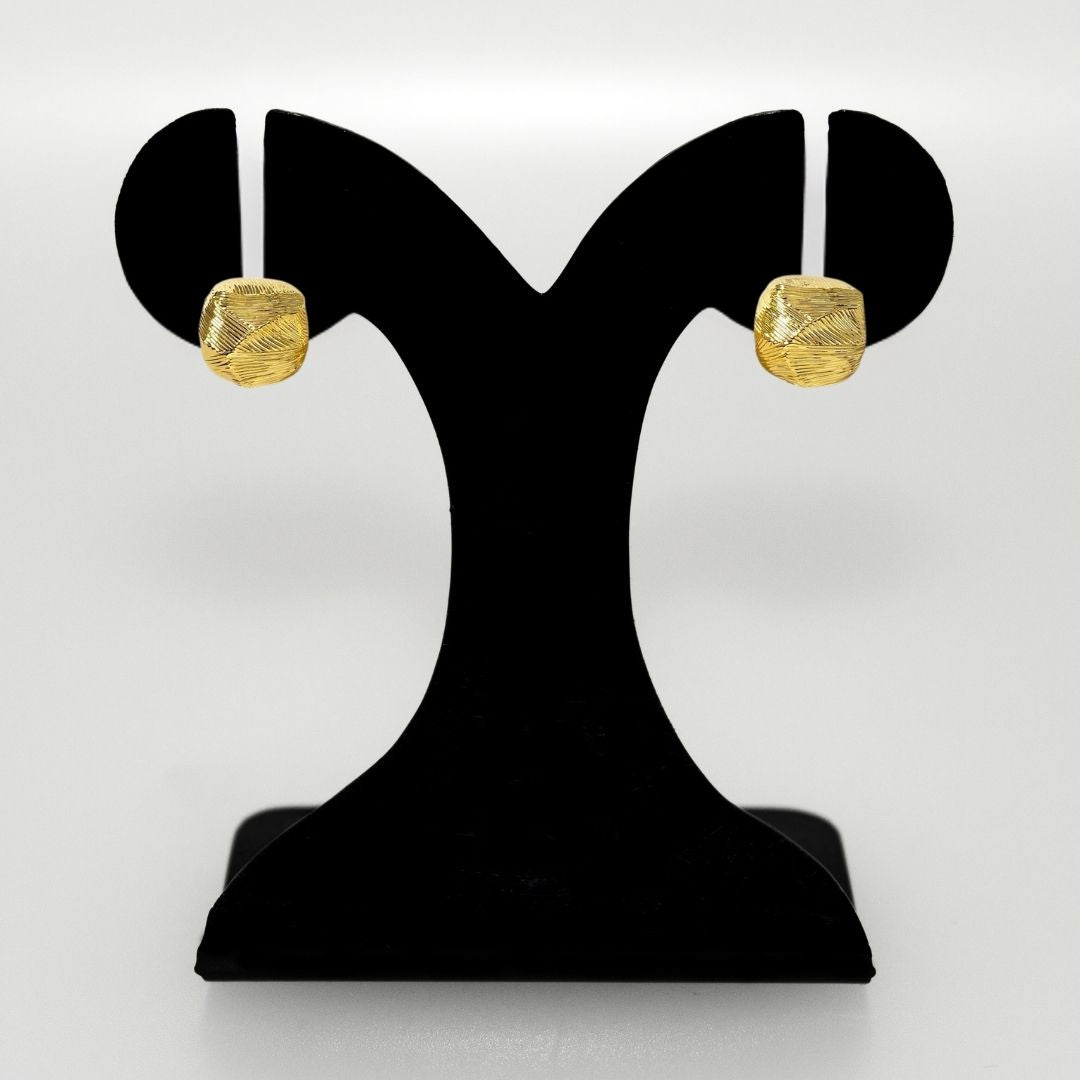 Facet Edge Studs Gold Nestasia