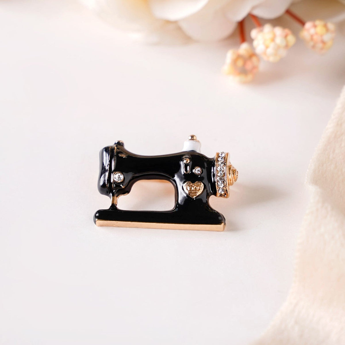 Sewing Machine Brooch Black Nestasia