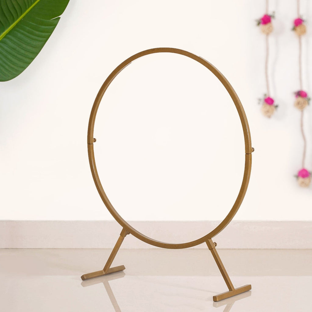 Golden Round Metal Backdrop Stand With Rose Decorations 28 Inch Nestasia