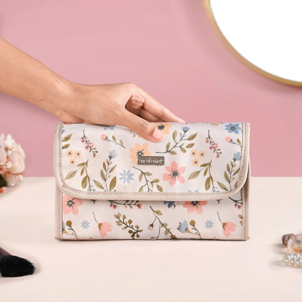Botanic Foldable Travel Kit Bag Nestasia