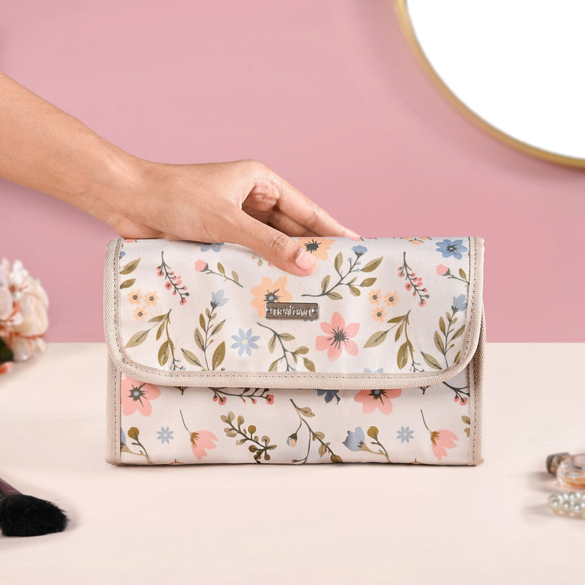 Botanic Foldable Travel Kit Bag Nestasia
