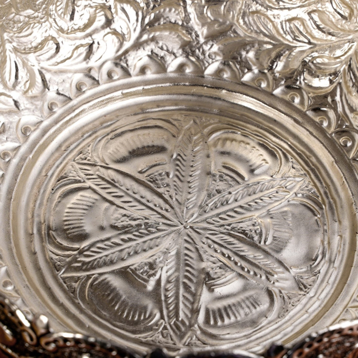 Floral Pure Brass Urli With Silver Polish 17cm Nestasia