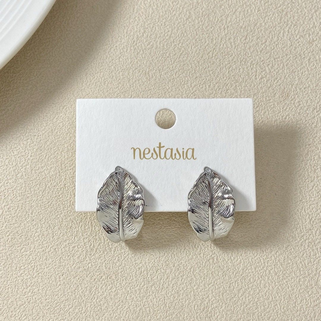 Foliage Stud Earrings Silver Nestasia