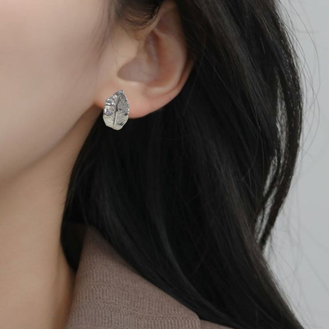 Foliage Stud Earrings Silver Nestasia