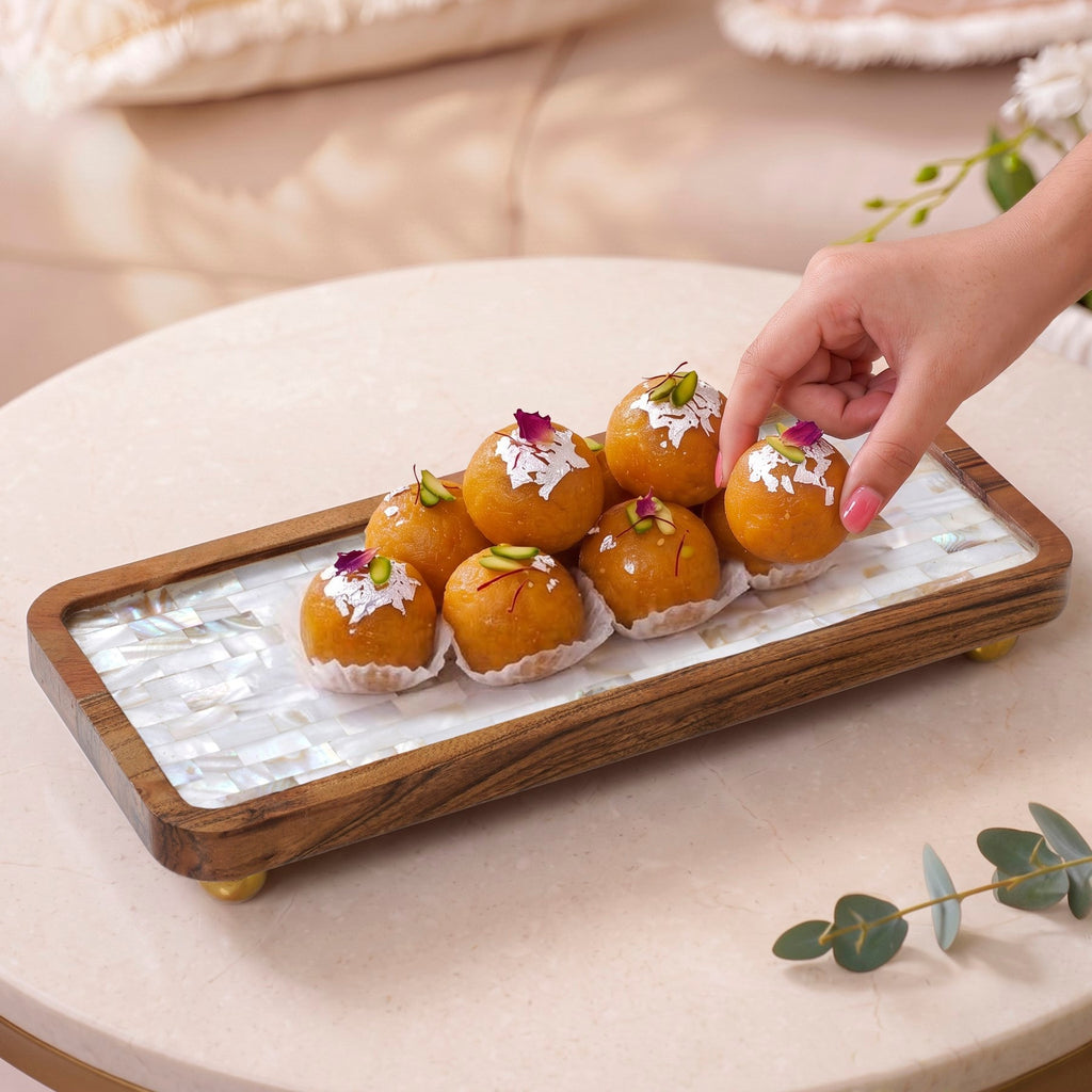Acacia Serving Platter With Mother Of Pearl 35x15cm Nestasia