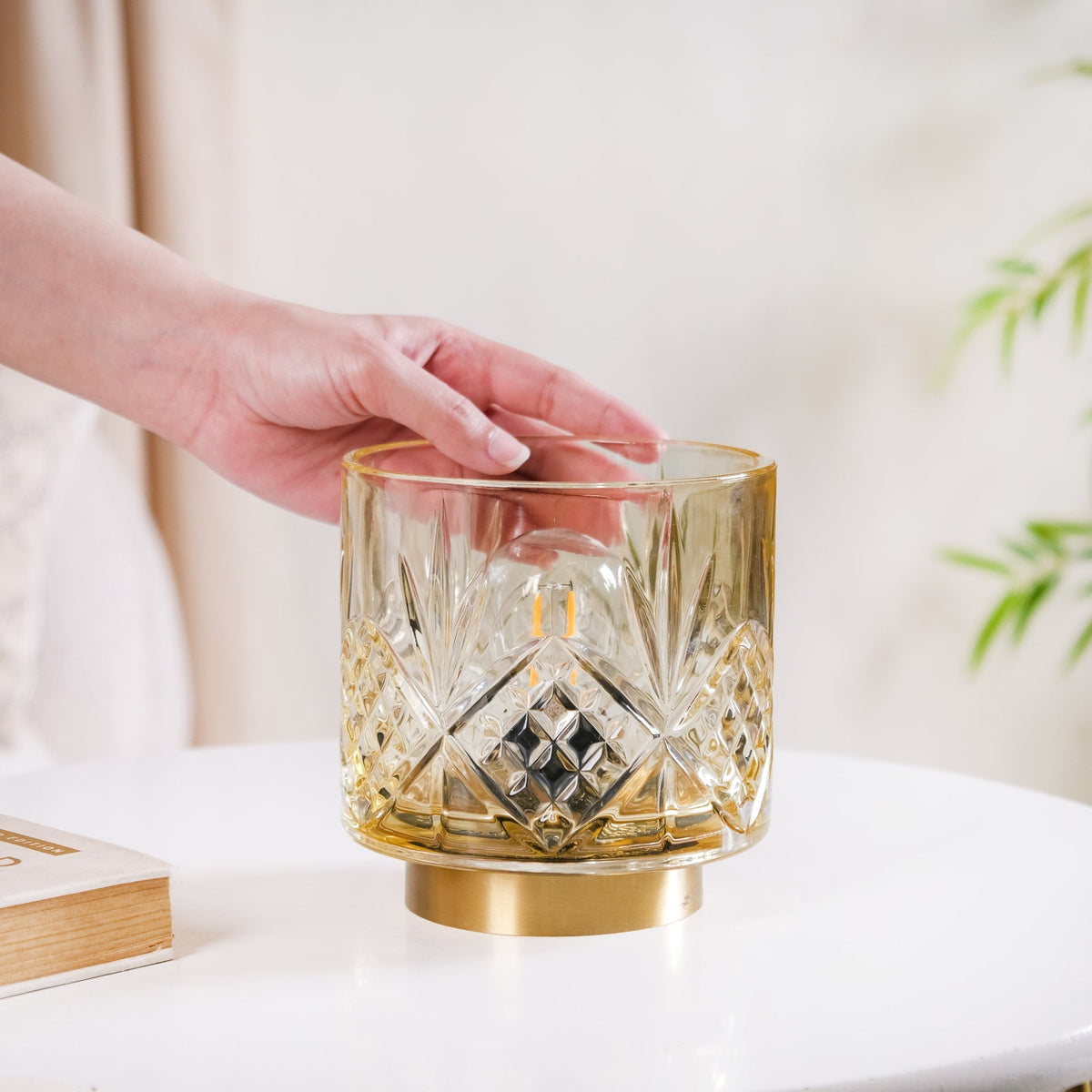Diamond Cut Glass Decor Lamp Wireless Battery Operated Nestasia