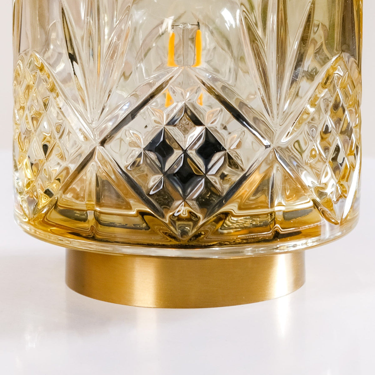 Diamond Cut Glass Decor Lamp Wireless Battery Operated Nestasia