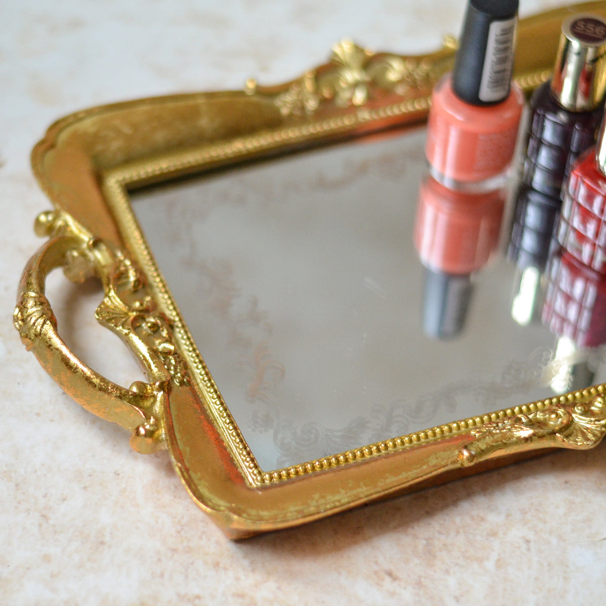 Gold Display Tray Nestasia