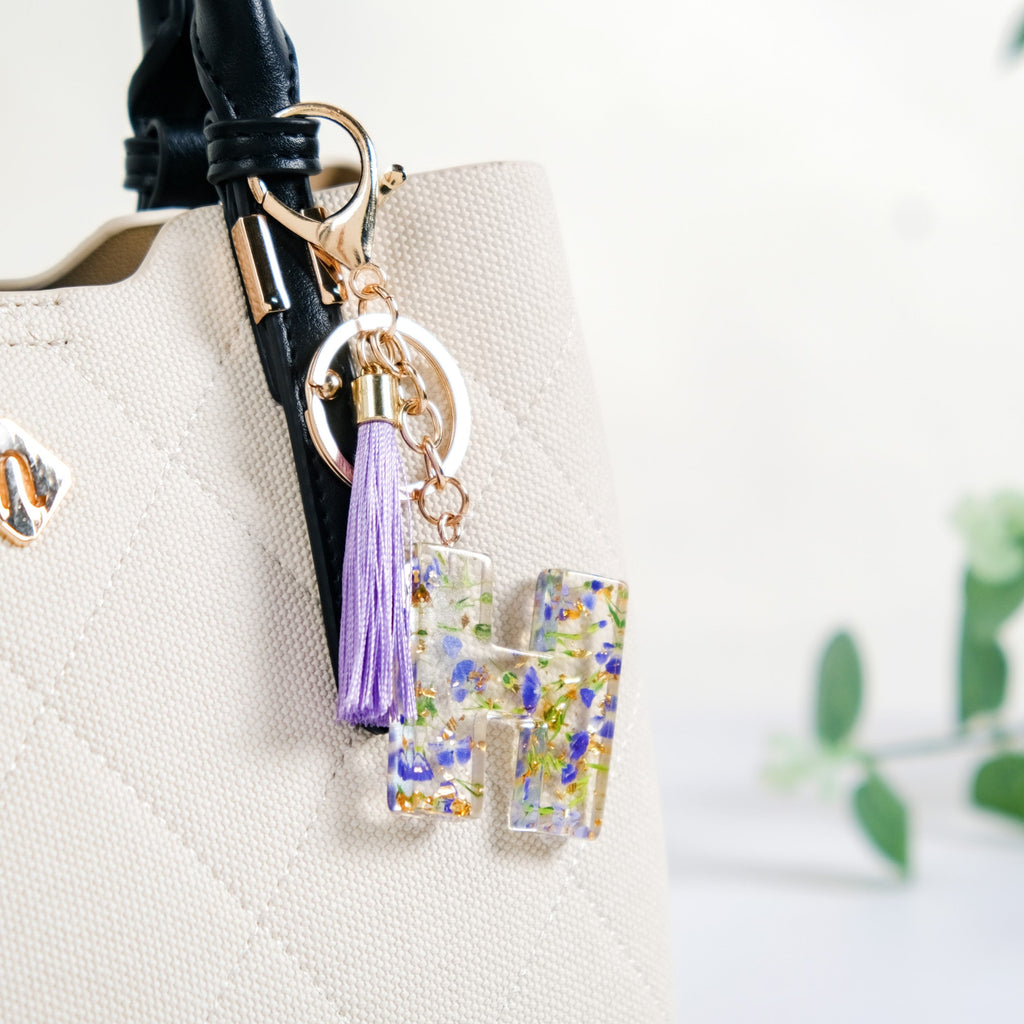 Heartfelt H Keychain With Pressed Flowers Nestasia