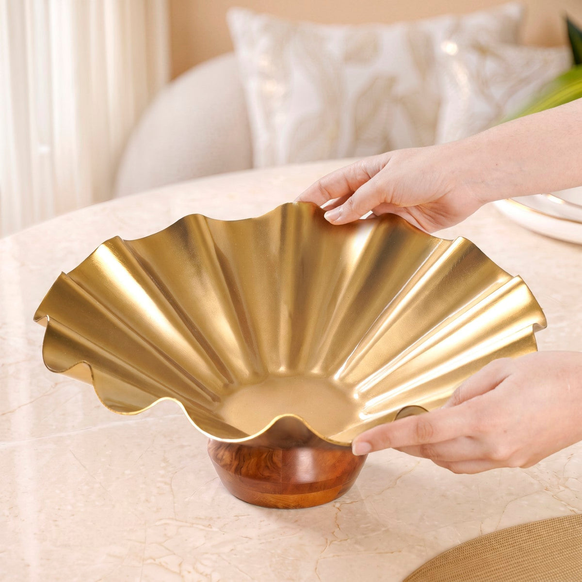 Ripple Luxe Bowl With Pedestal 32cm Nestasia