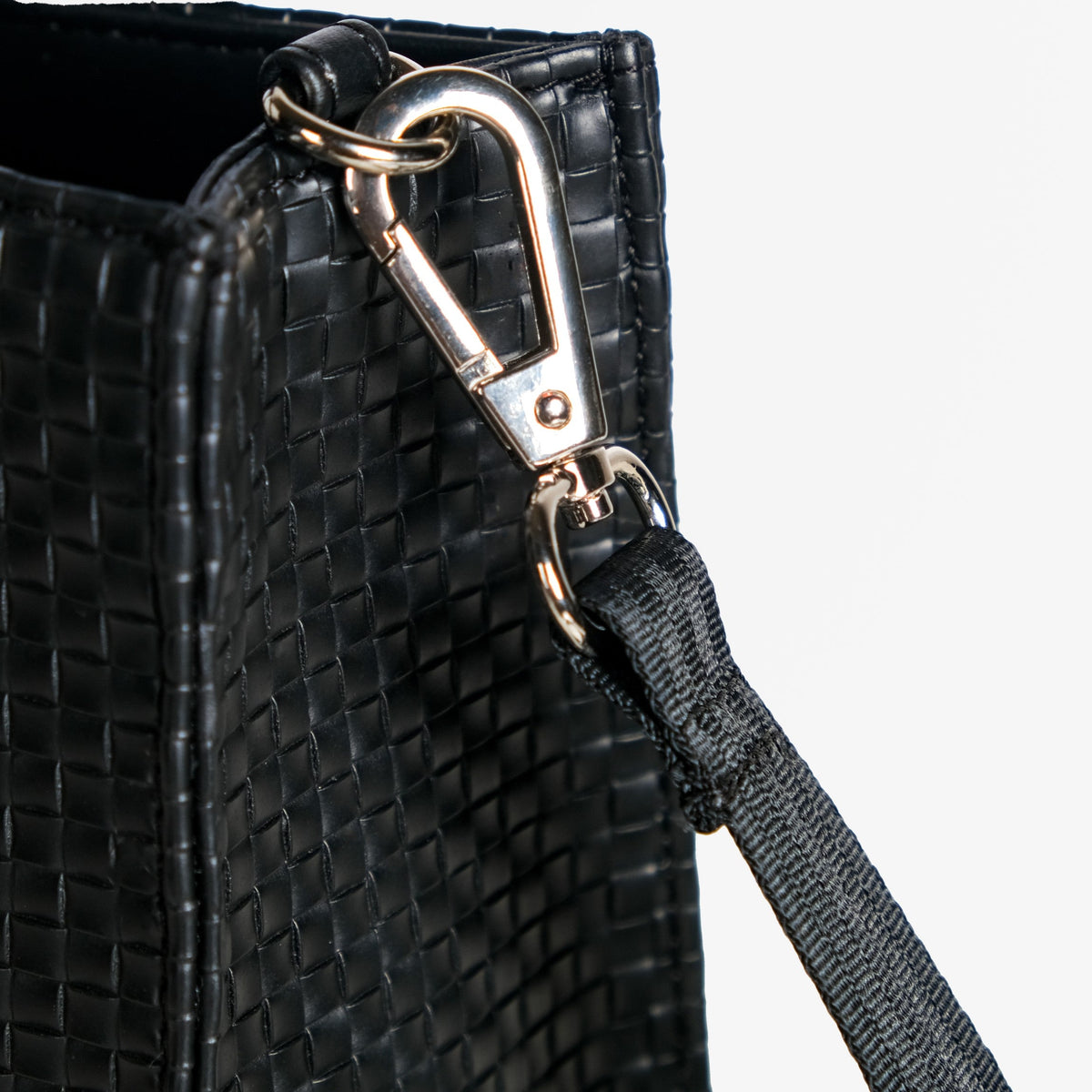 Soi Heart Handle Handbag Nestasia