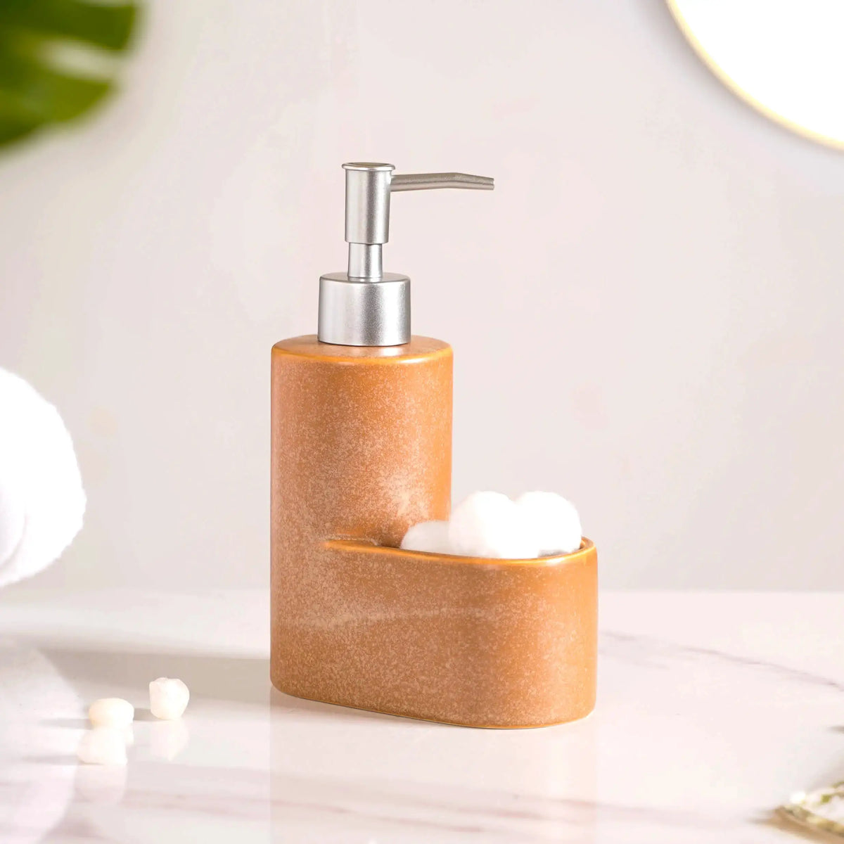 Liquid Soap Dispenser With Holder Nestasia