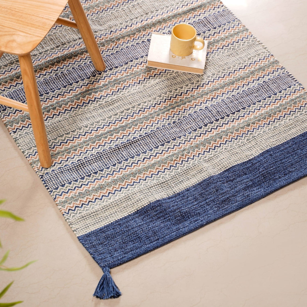 Zigzag Handcrafted Plain Weave Area Rug 69x36 Inch Nestasia