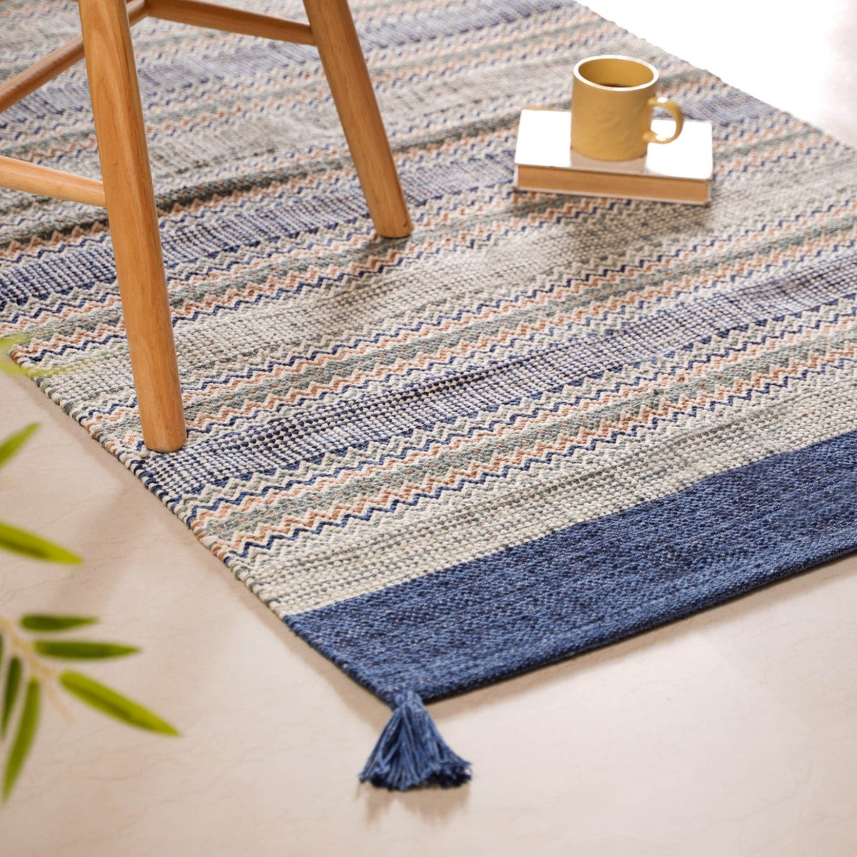 Zigzag Handcrafted Plain Weave Area Rug 69x36 Inch Nestasia