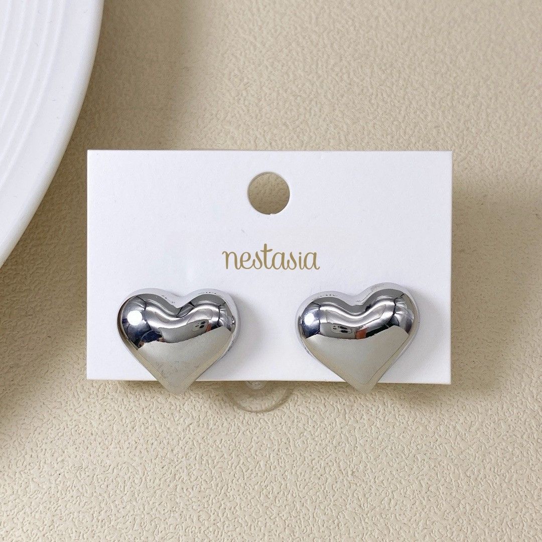Heart Of Silver Studs Nestasia