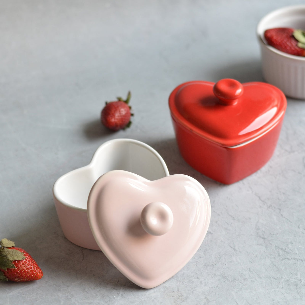 Heart Bowl With Lid Nestasia