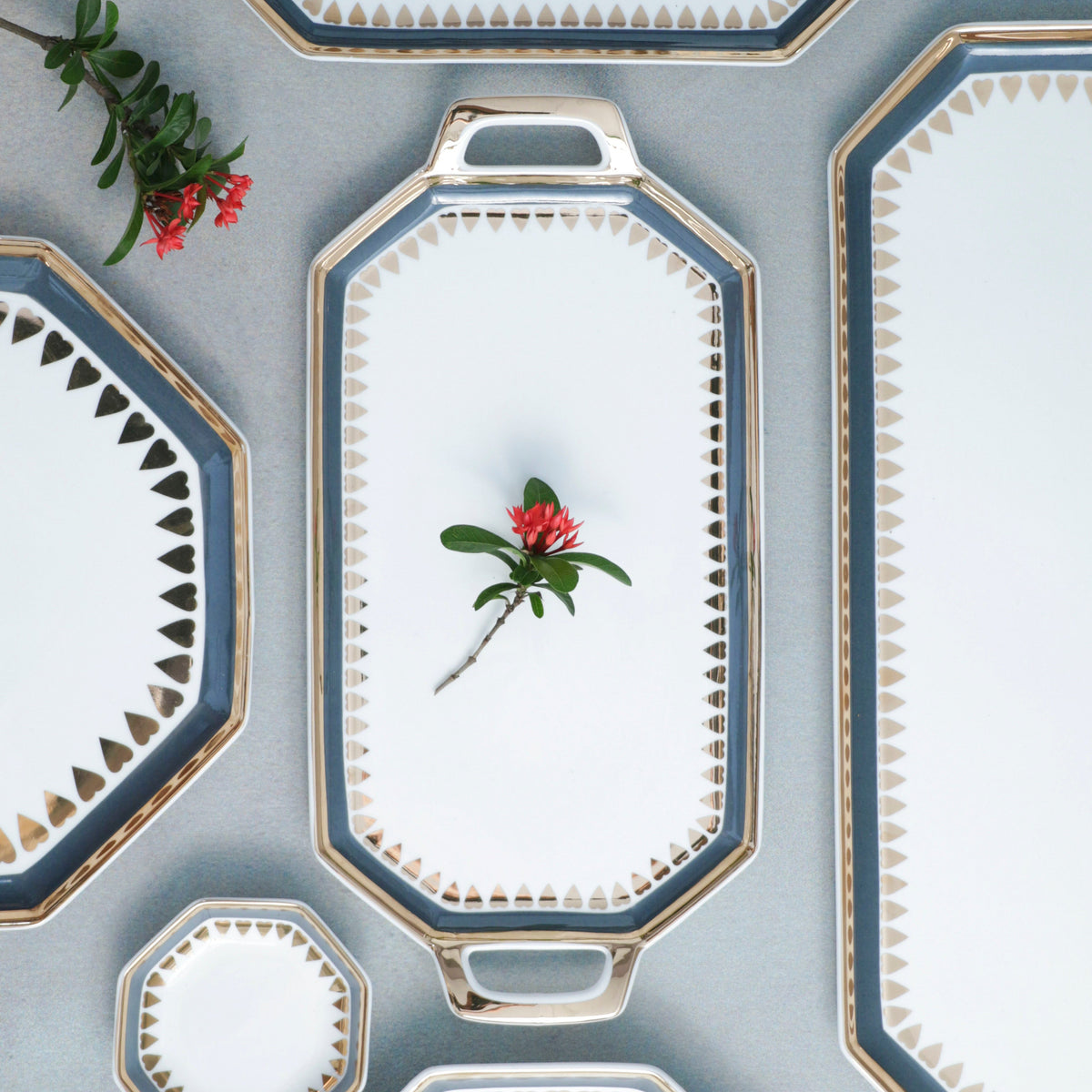 Heart Long Plate with Handle Nestasia