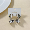 Hourglass Twist Earrings Silver Nestasia