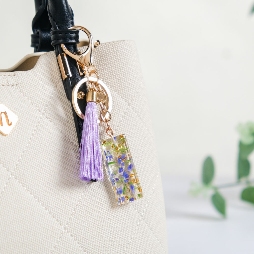 Iconic I Resin Keyring With Lavender Tassel Nestasia